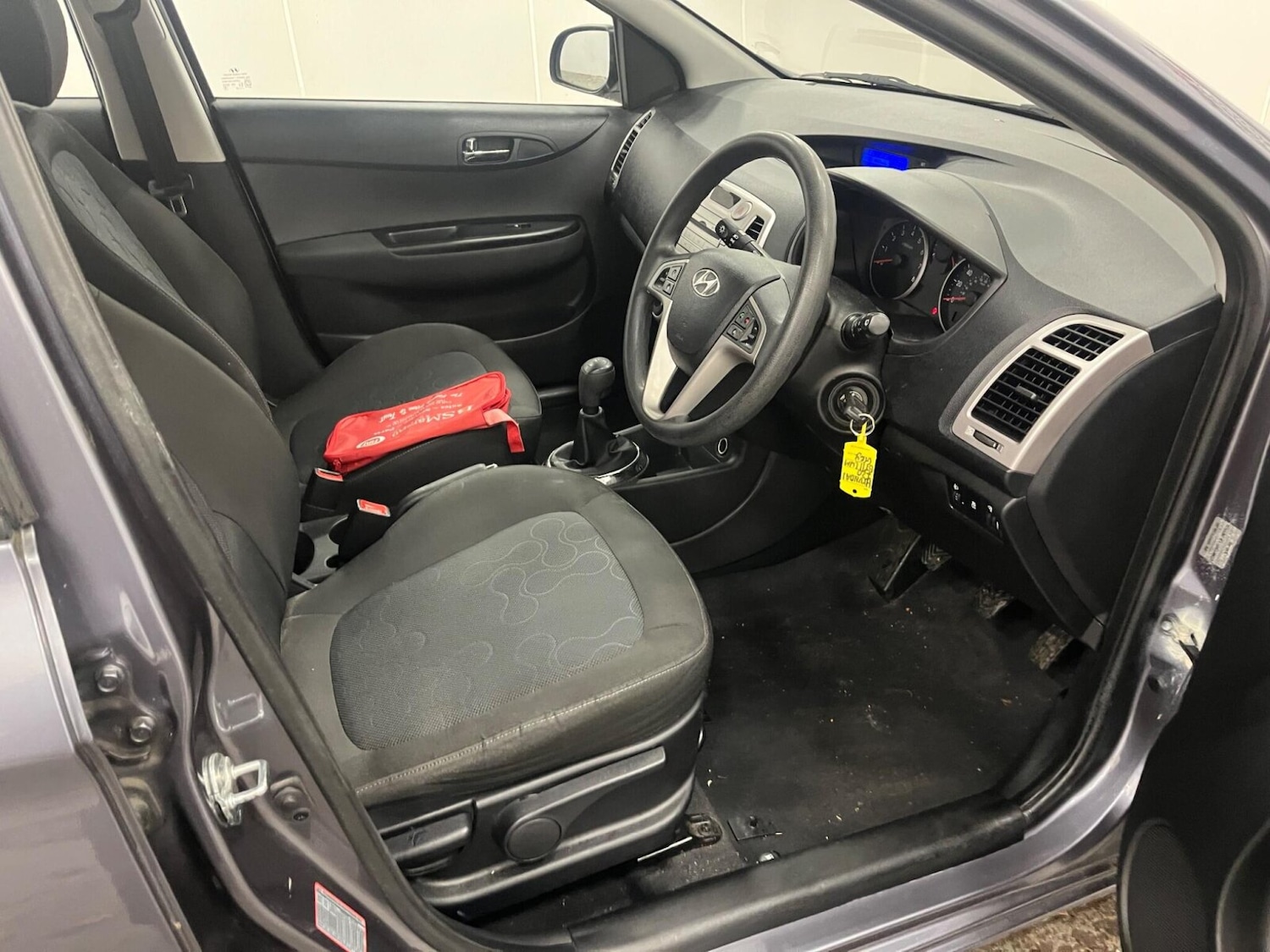 Used Hyundai i20 2011 for sale - 77457787: Photo 13