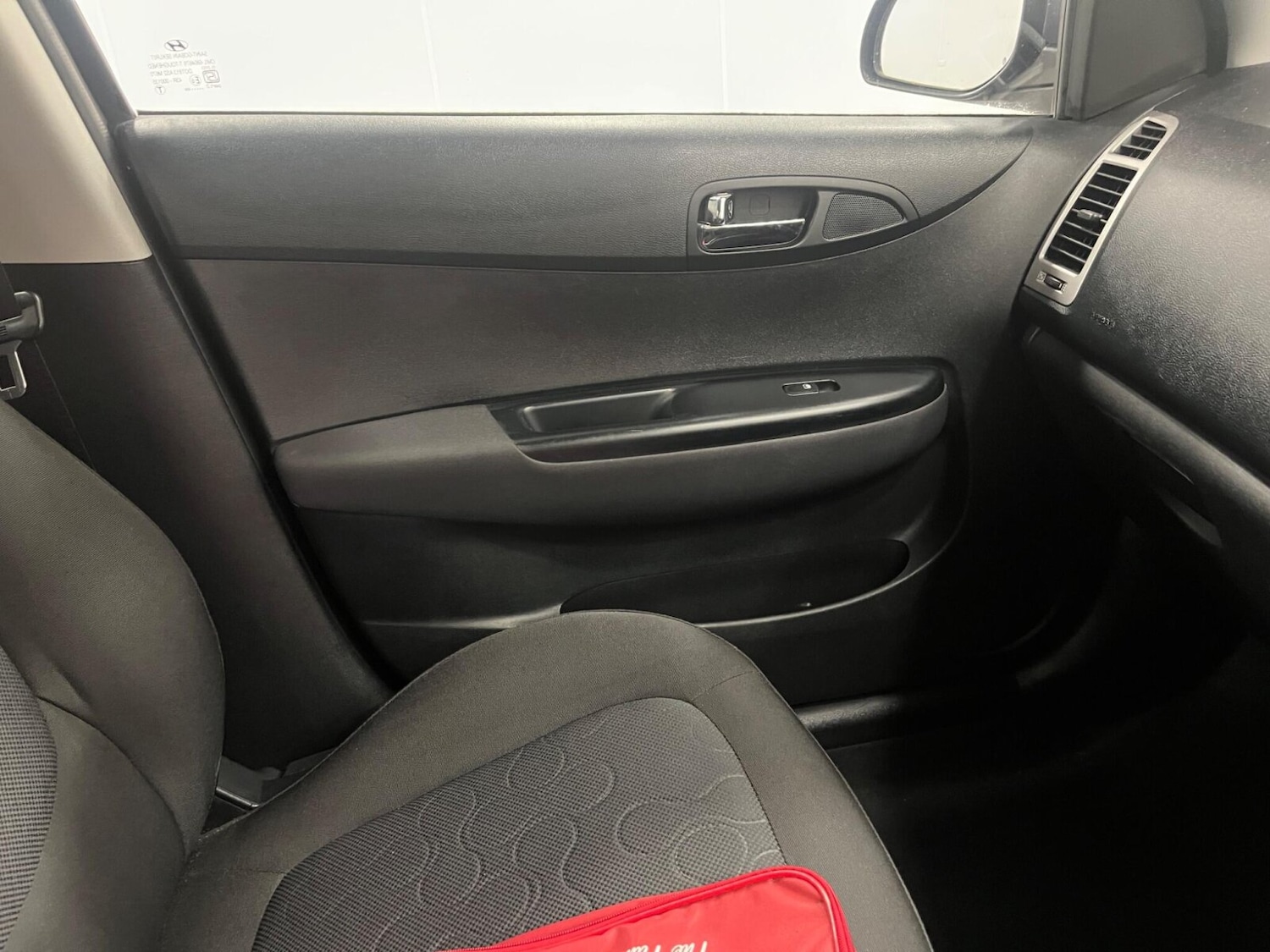 Used Hyundai i20 2011 for sale - 77457787: Photo 15