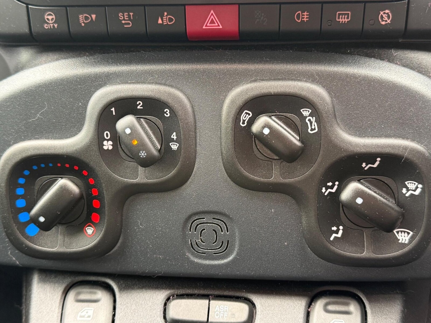 Used Fiat Panda 2024 for sale - 76130543: Photo 30