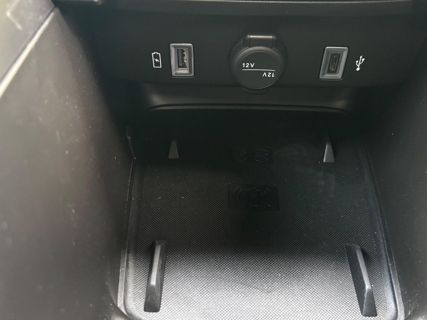 Used Abarth 600e 2025 for sale - 76344128: Photo 24
