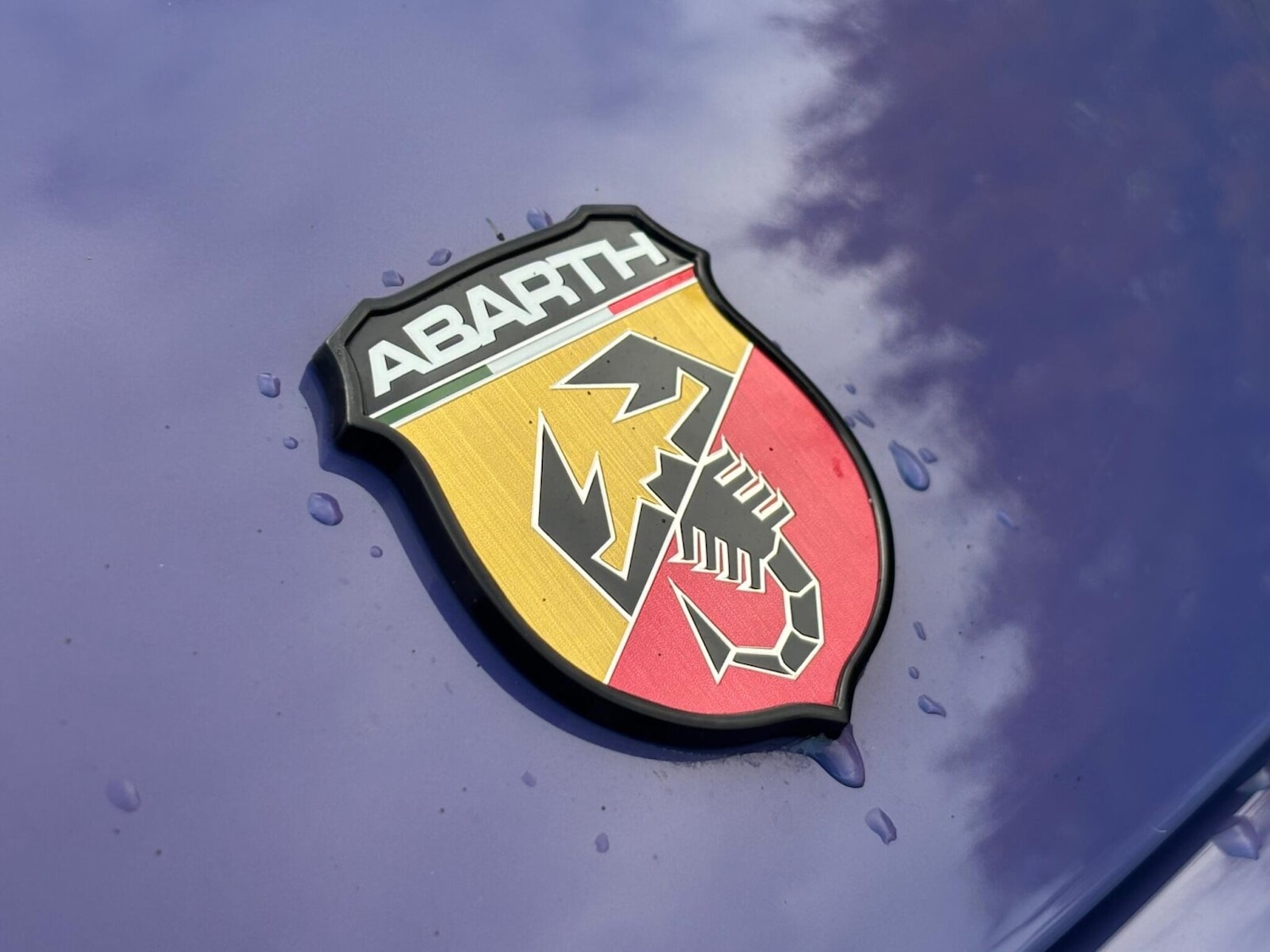 Used Abarth 600e 2025 for sale - 76344128: Photo 50