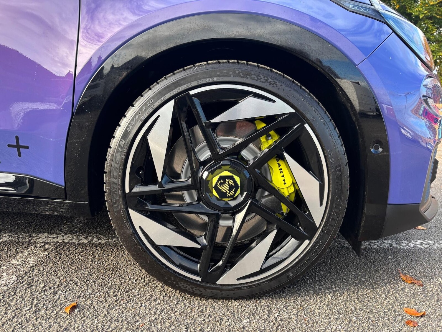 Used Abarth 600e 2025 for sale - 76344128: Photo 9