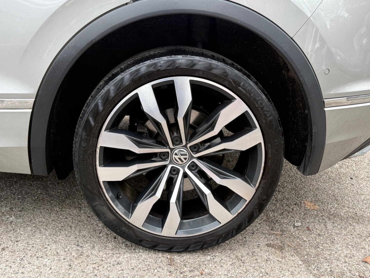 Used Volkswagen Tiguan 2019 for sale - 77600300: Photo 15