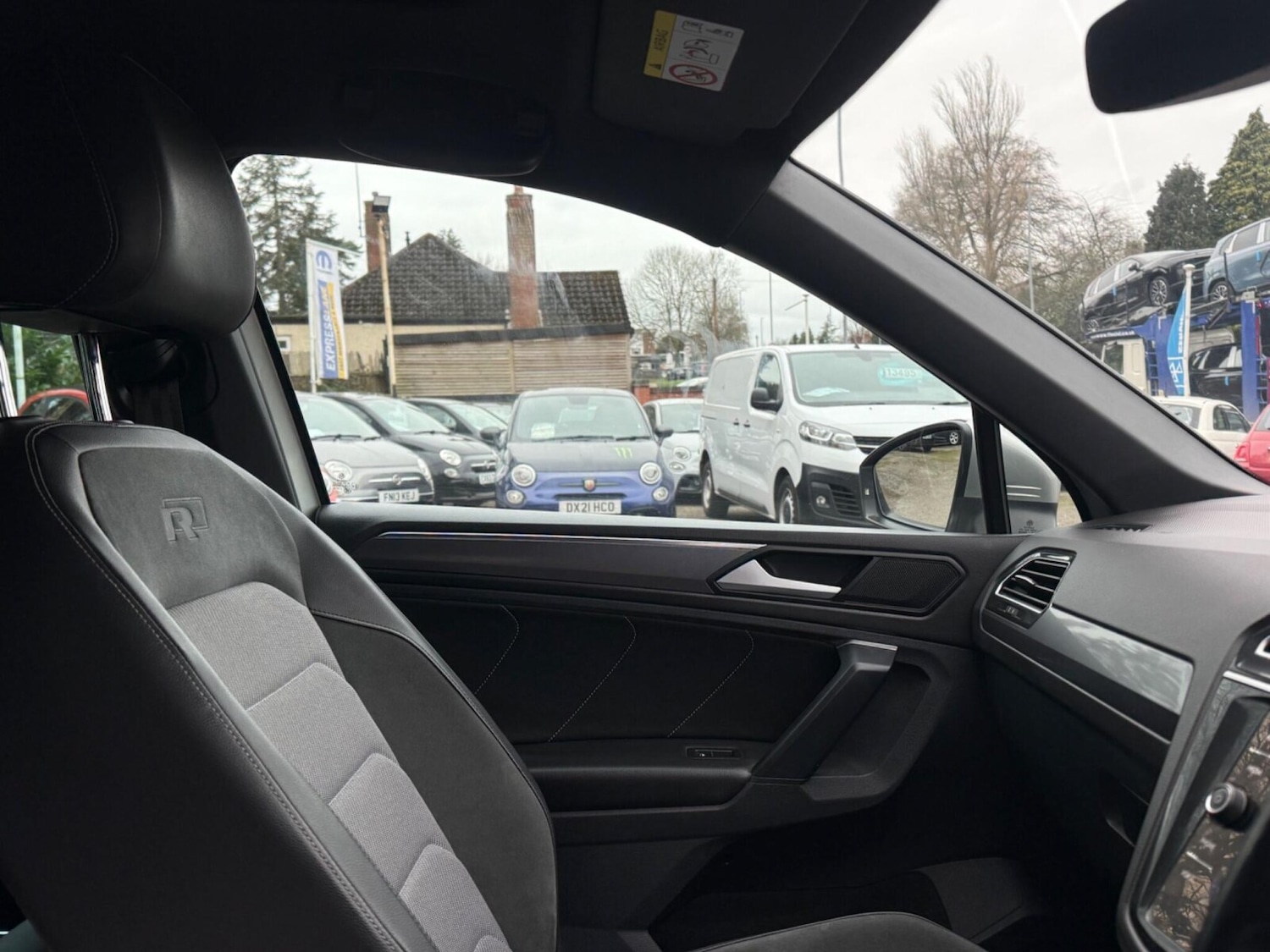 Used Volkswagen Tiguan 2019 for sale - 77600300: Photo 18