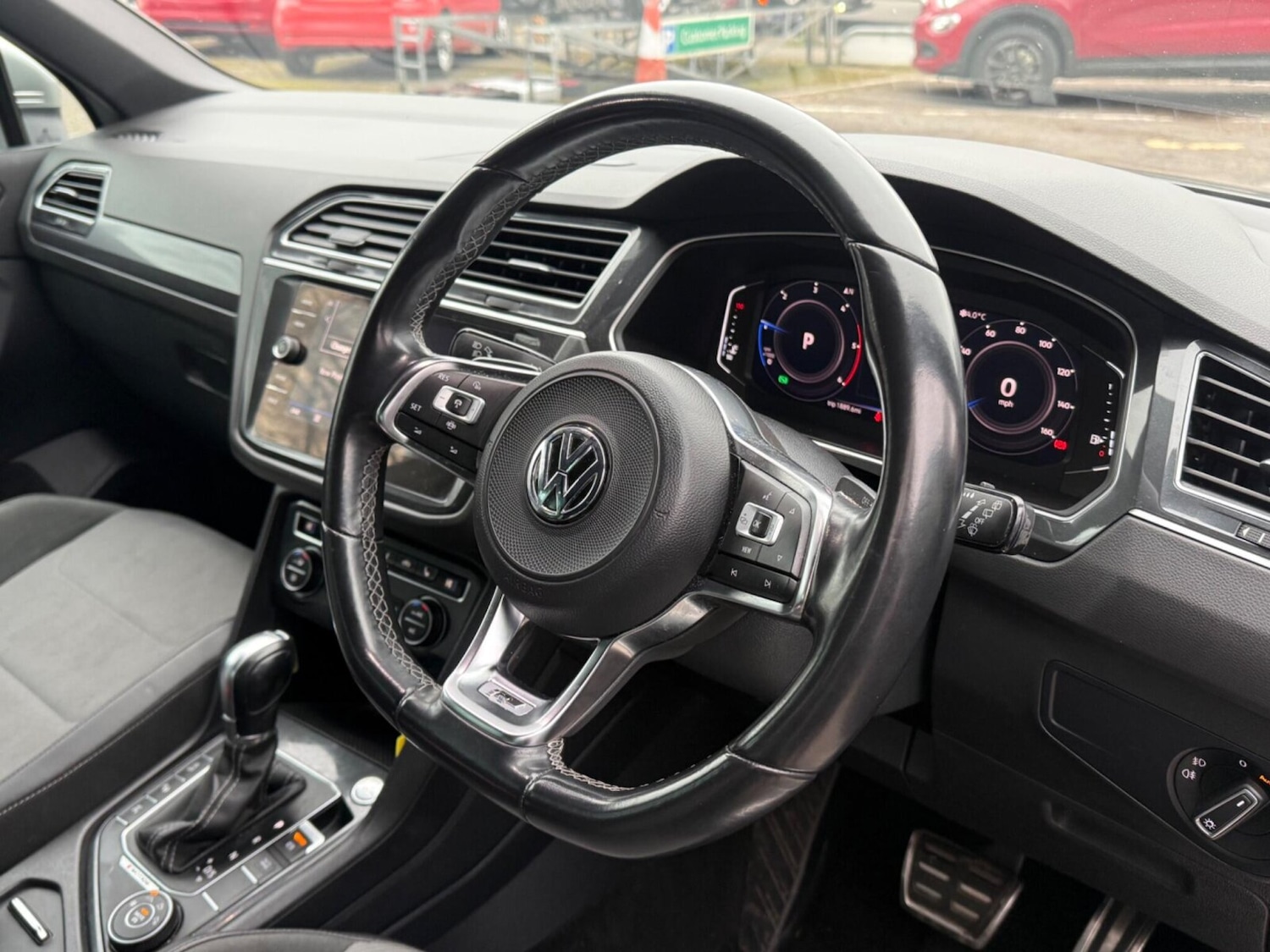 Used Volkswagen Tiguan 2019 for sale - 77600300: Photo 19