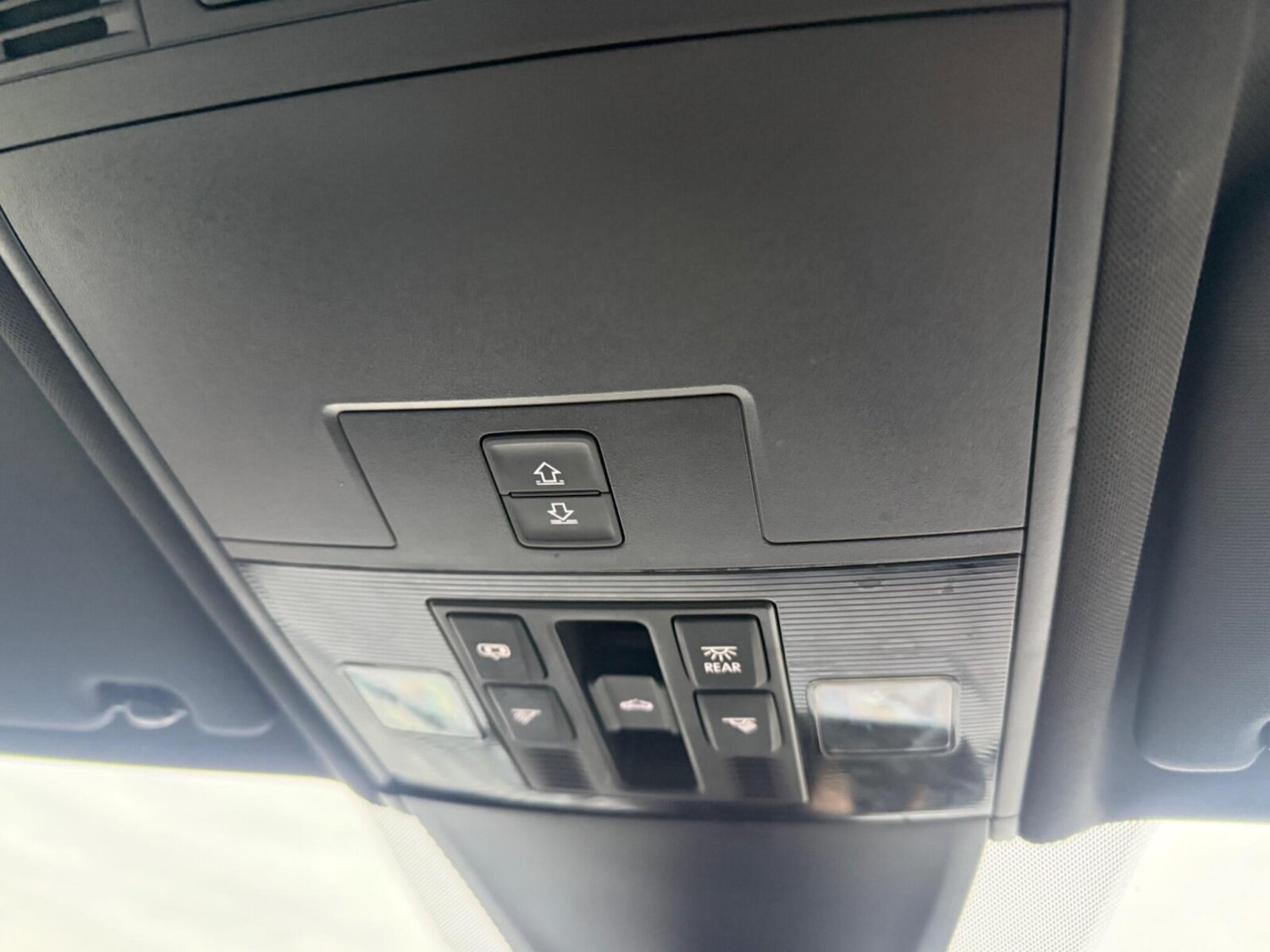 Used Volkswagen Tiguan 2019 for sale - 77600300: Photo 33