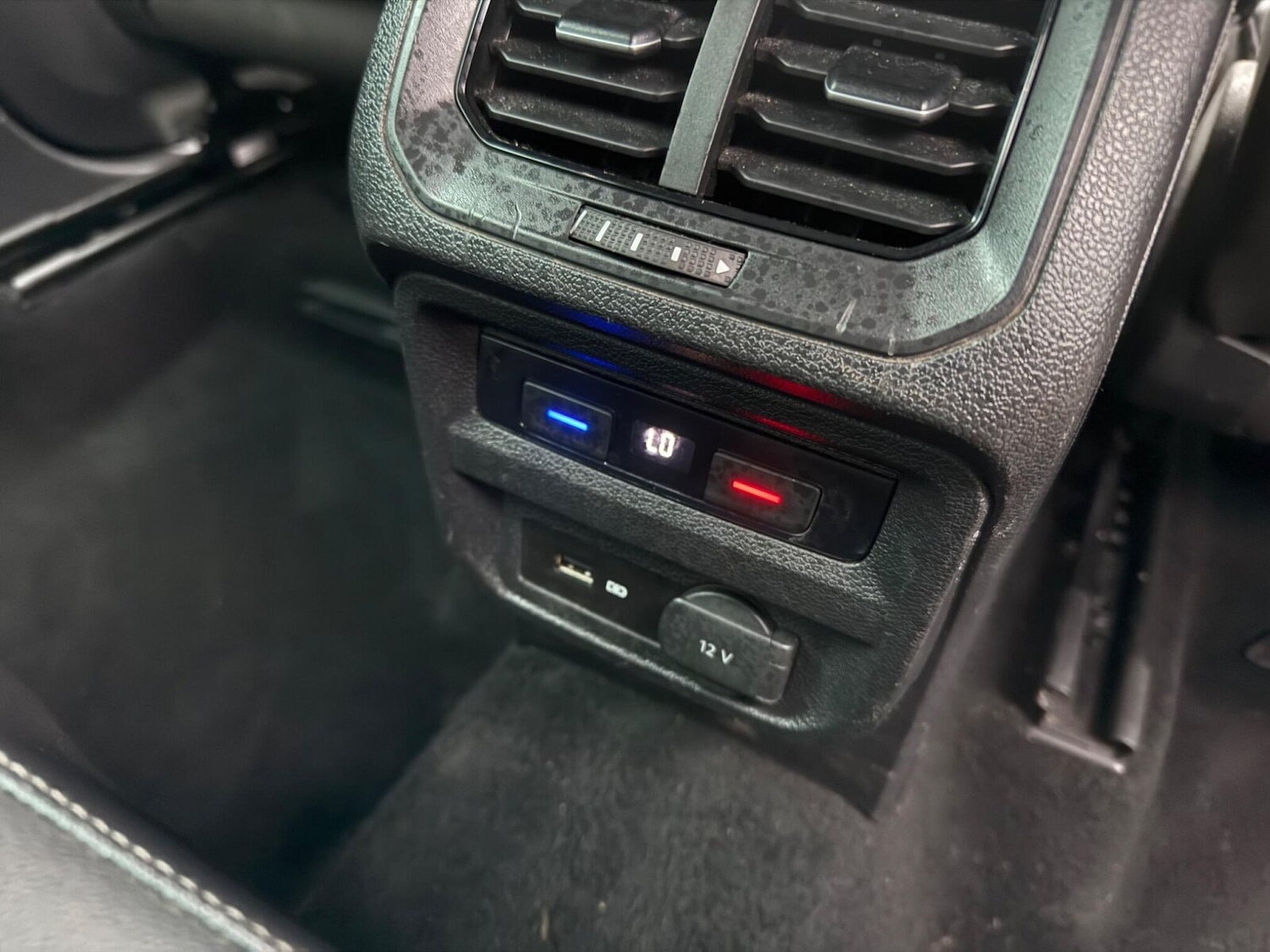 Used Volkswagen Tiguan 2019 for sale - 77600300: Photo 39