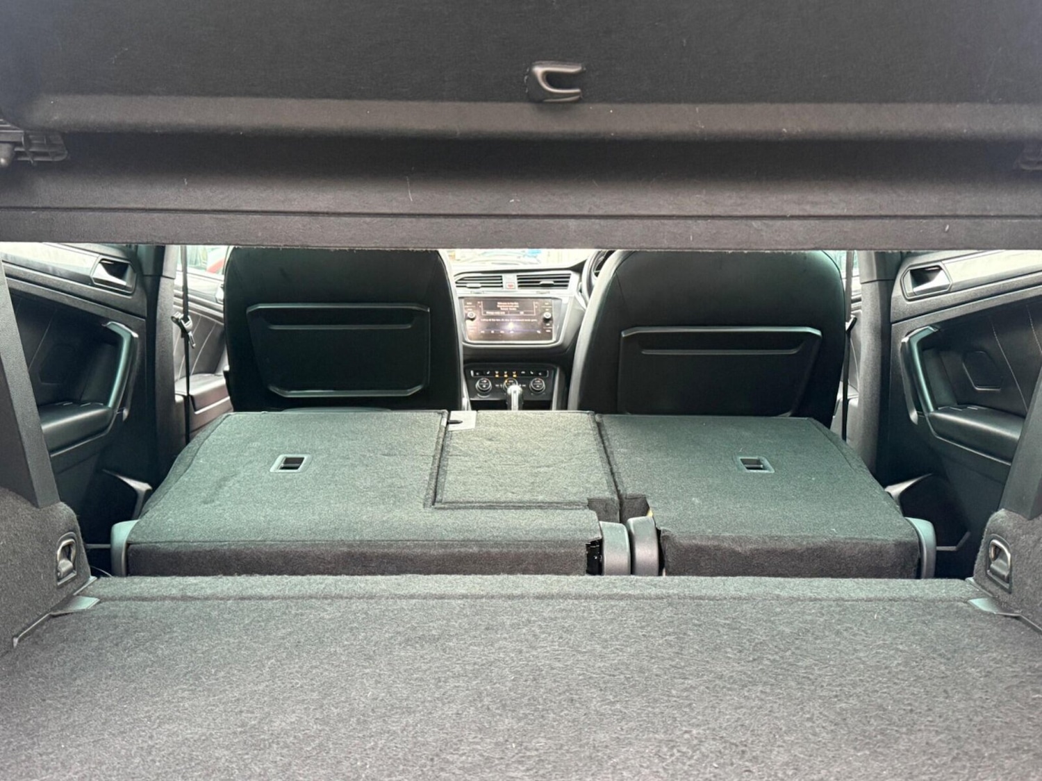 Used Volkswagen Tiguan 2019 for sale - 77600300: Photo 6