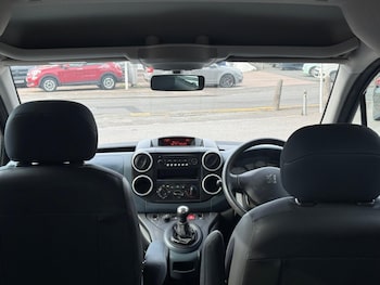 Used Peugeot Partner 2010 for sale - 75391926: Photo