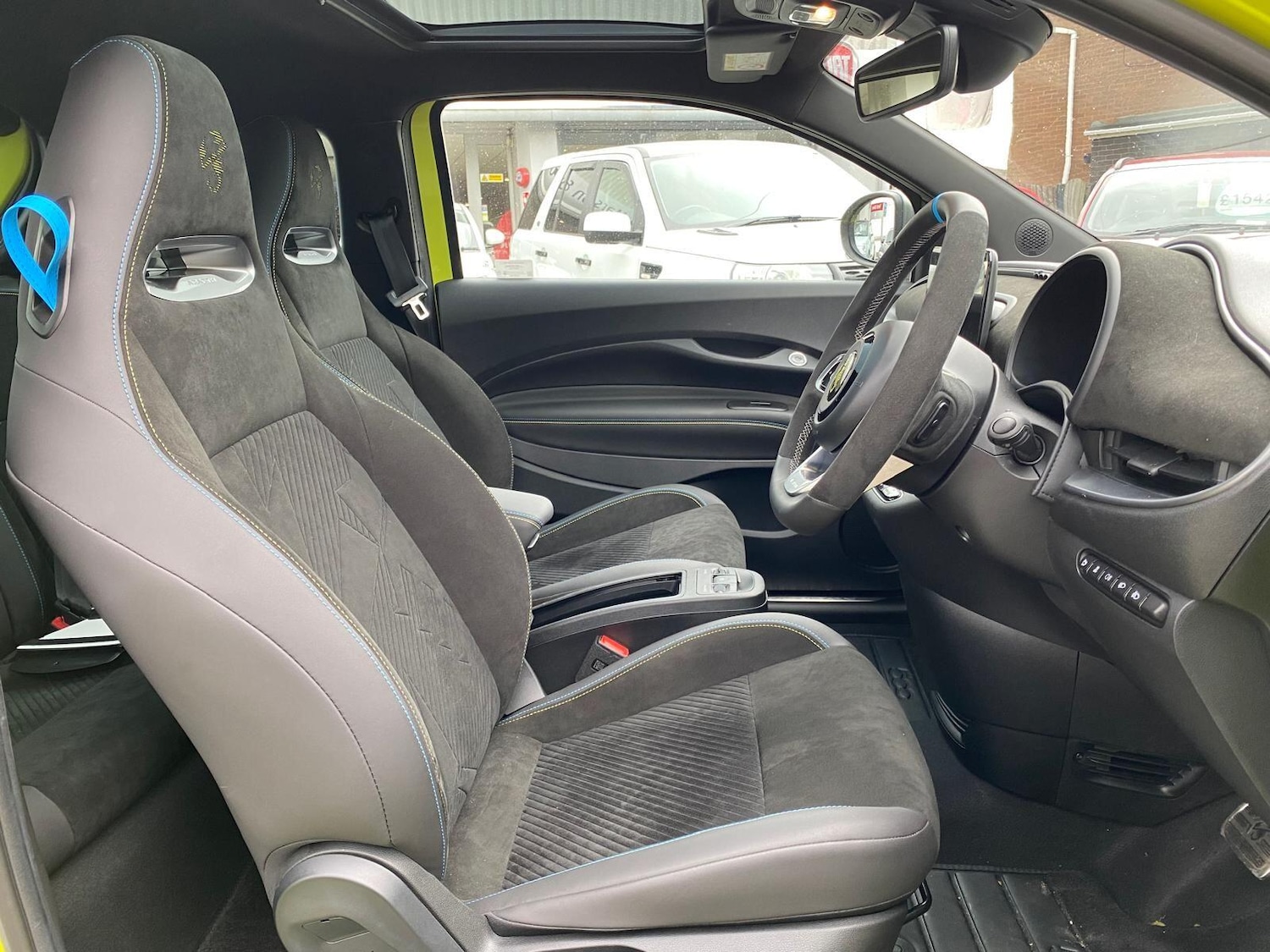 Used Abarth 500 2024 for sale - 76355232: Photo 10