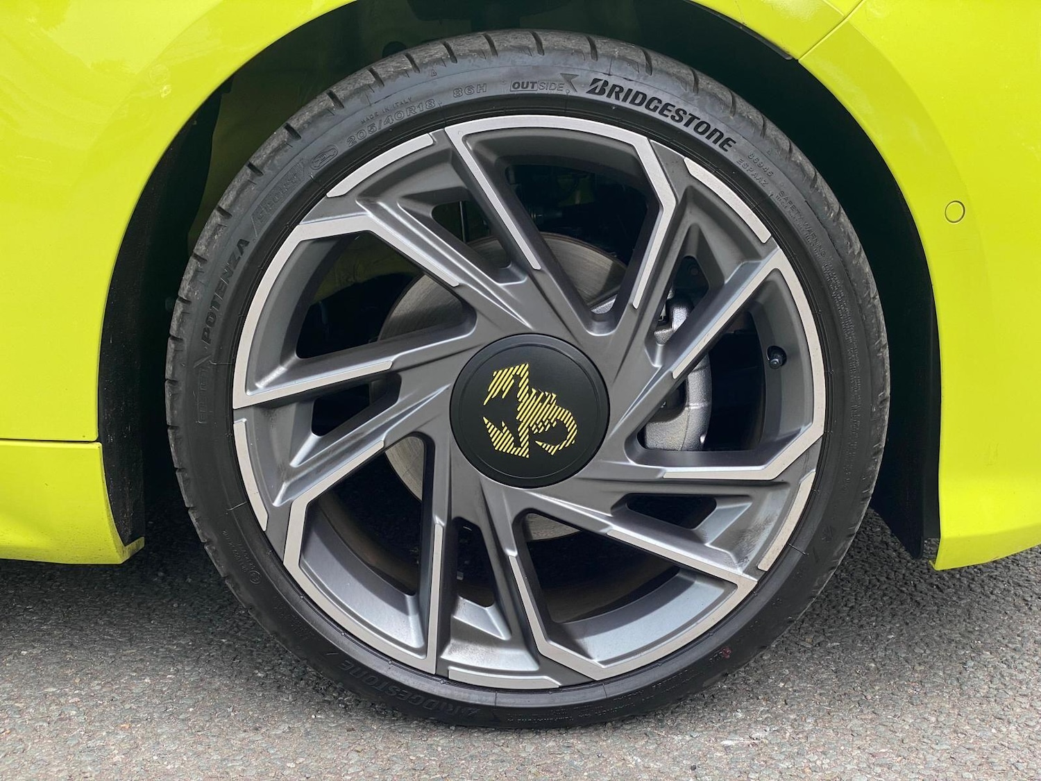 Used Abarth 500 2024 for sale - 76355232: Photo 25