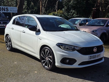Used Fiat Tipo 2018 for sale - 77942144: Photo