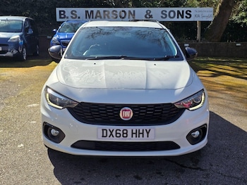 Used Fiat Tipo 2018 for sale - 77942144: Photo