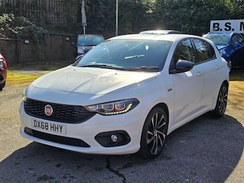 Used Fiat Tipo 2018 for sale - 77942144: Photo