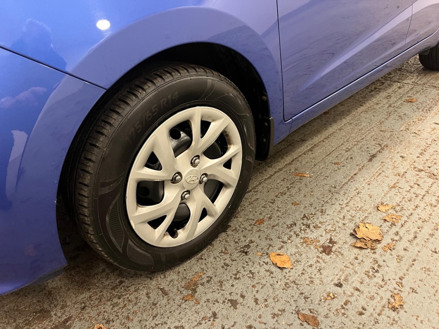 Used Hyundai i10 2018 for sale - 76117023: Photo 32