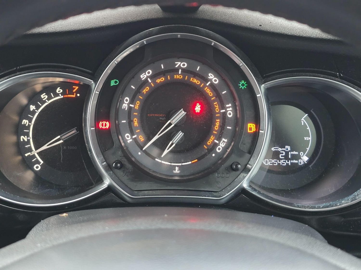 Used Citroen DS3 2013 for sale - 77636248: Photo 35