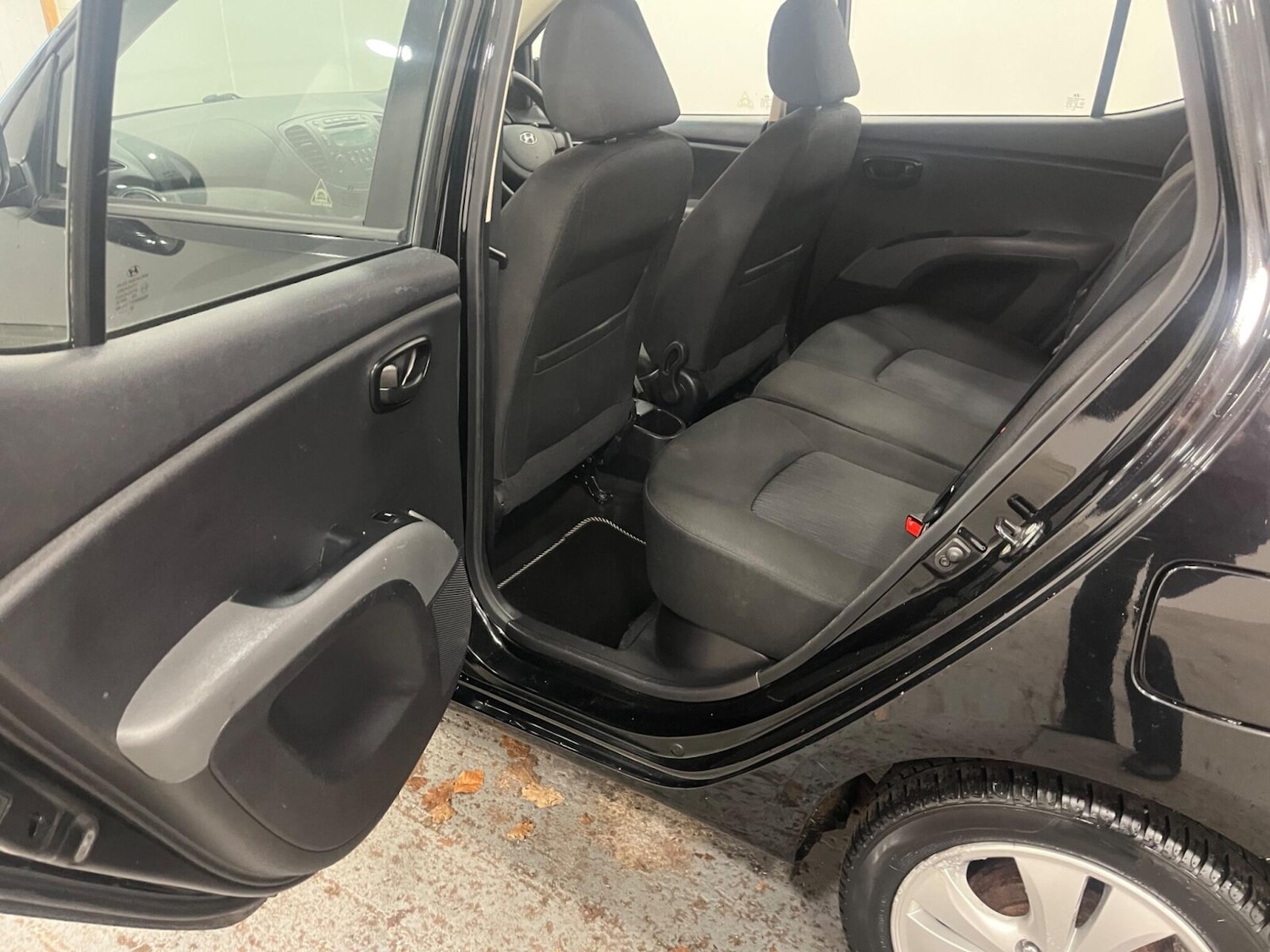 Used Hyundai i10 2013 for sale - 75751056: Photo 19