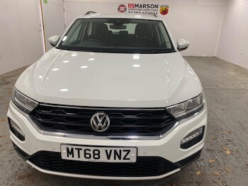 Used Volkswagen T-Roc 2018 for sale - 77570087: Photo