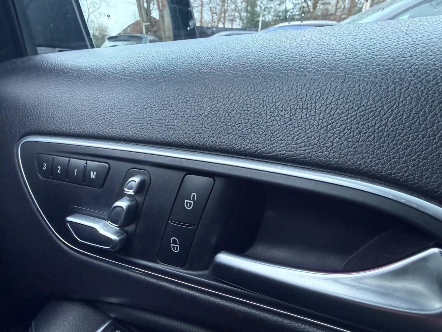 Used Mercedes-Benz A-Class 2016 for sale - 77903337: Photo 24