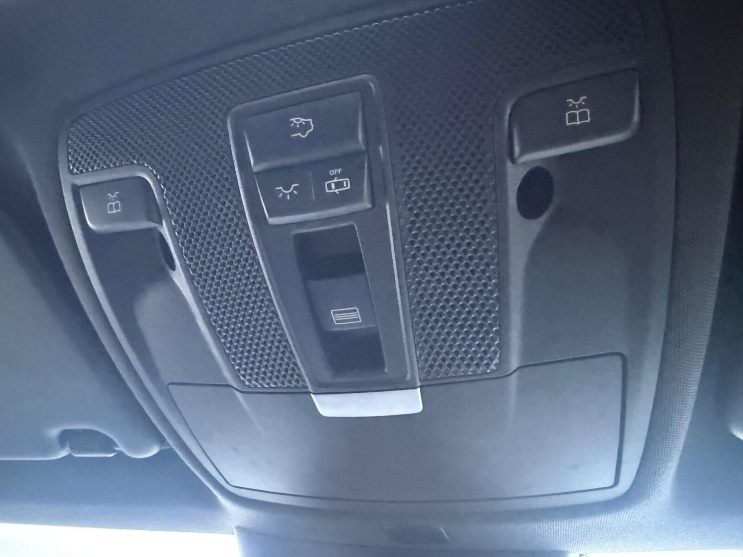 Used Mercedes-Benz A-Class 2016 for sale - 77903337: Photo 25