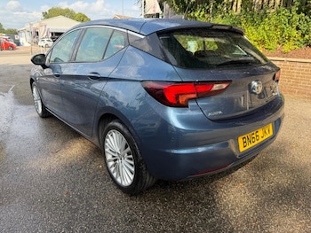 Used Vauxhall Astra 2016 for sale - 75486575: Photo