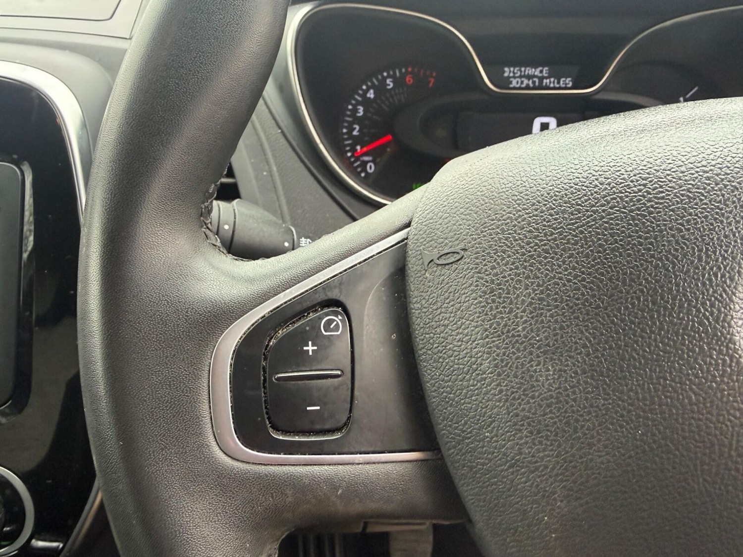 Used Renault Captur 2019 for sale - 78022339: Photo 27