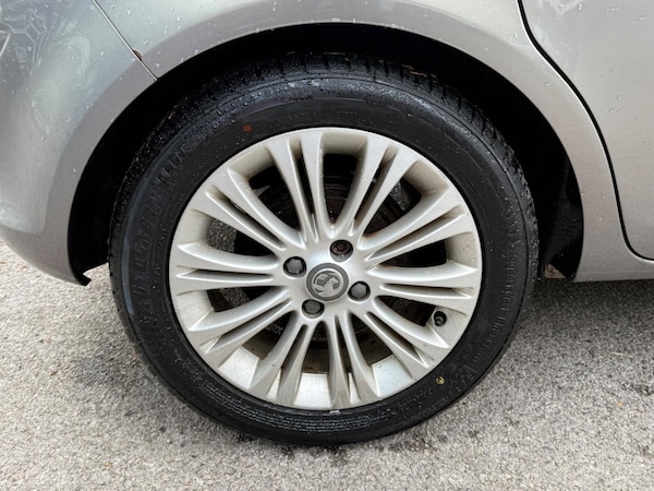 Used Vauxhall Corsa 2014 for sale - 75391988: Photo 11