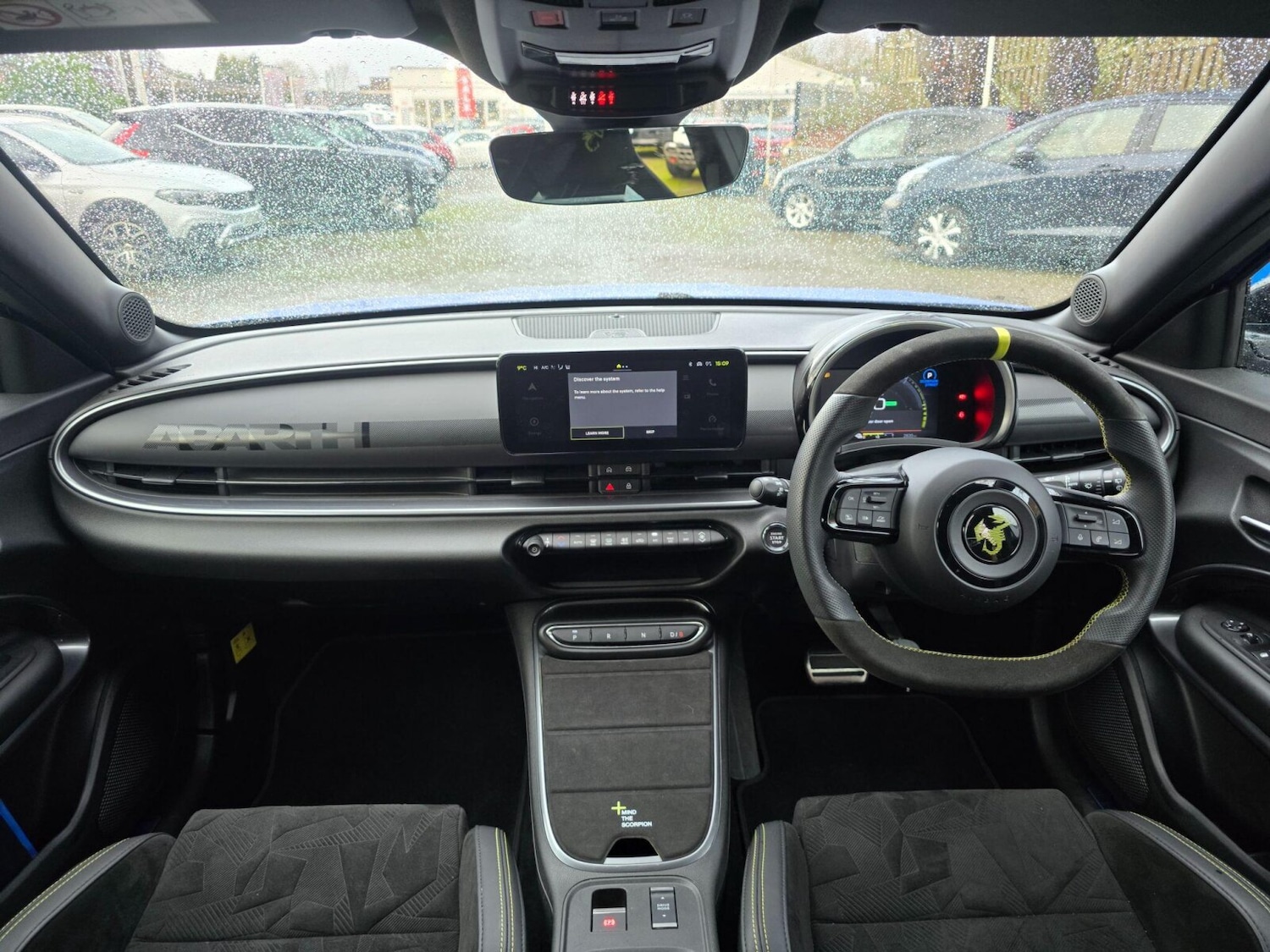 Used Abarth 600e 2025 for sale - 77165518: Photo 12