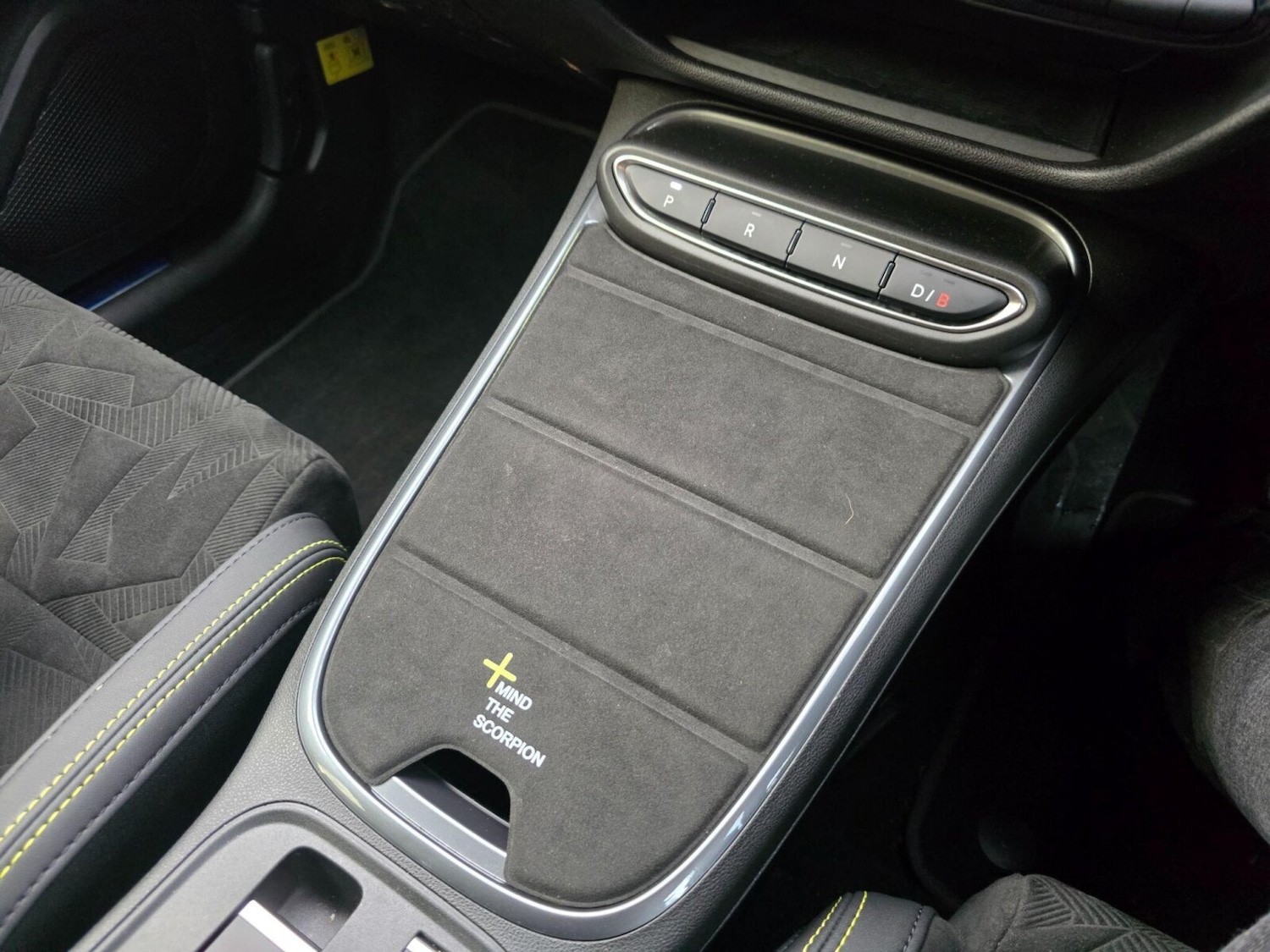 Used Abarth 600e 2025 for sale - 77165518: Photo 13