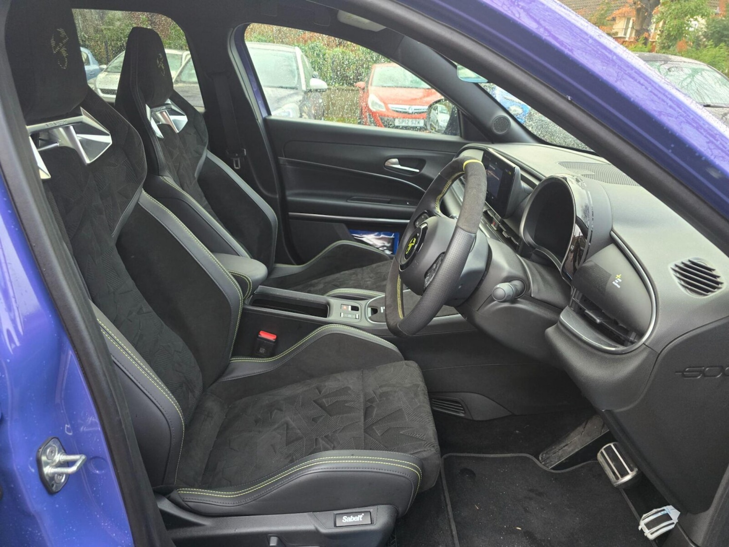 Used Abarth 600e 2025 for sale - 77165518: Photo 16