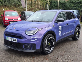 Used Abarth 600e 2025 for sale - 77165518: Photo