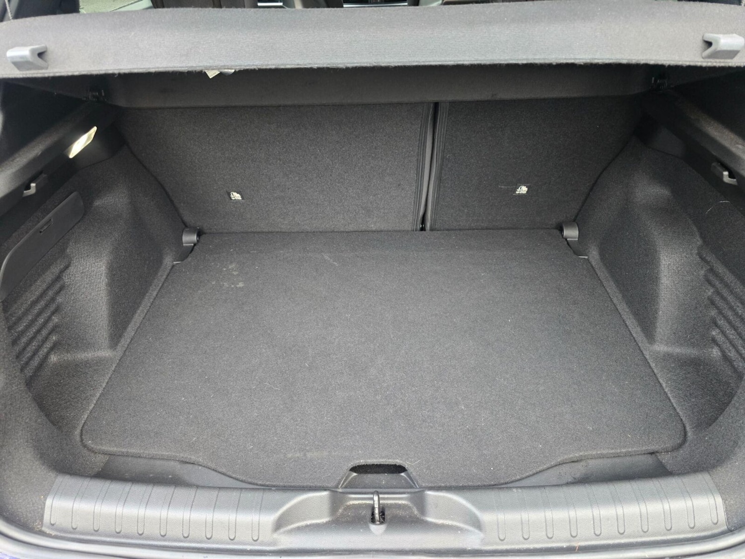 Used Abarth 600e 2025 for sale - 77165518: Photo 51