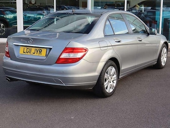 Used Mercedes-Benz C-Class 2011 for sale - 76249901: Photo