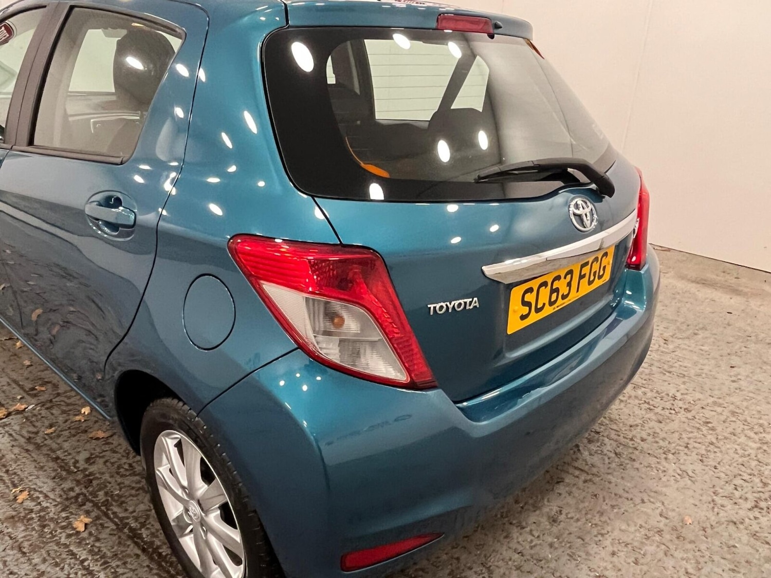 Used Toyota Yaris 2013 for sale - 77235503: Photo 24