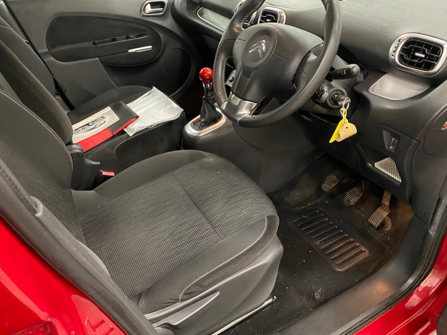 Used Citroen C3 Picasso 2015 for sale - 77934281: Photo 15