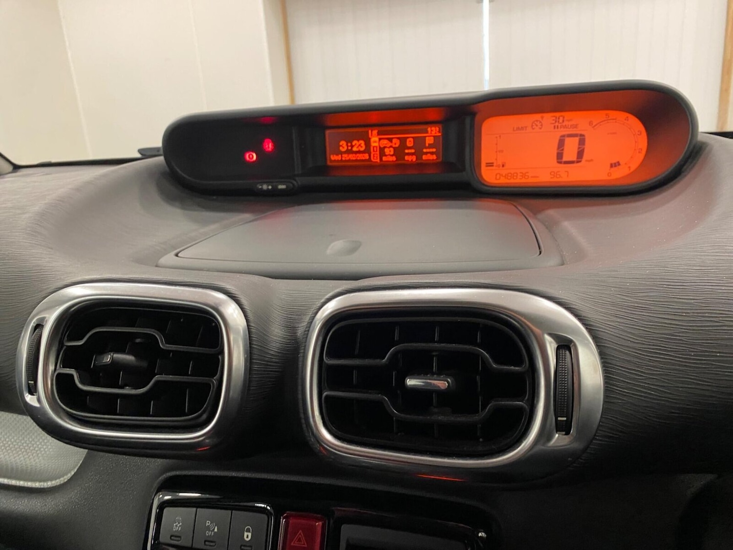 Used Citroen C3 Picasso 2015 for sale - 77934281: Photo 19