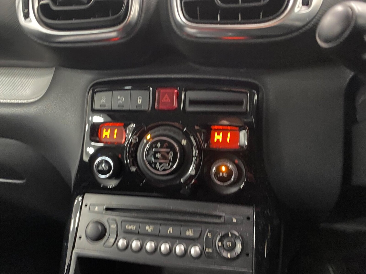 Used Citroen C3 Picasso 2015 for sale - 77934281: Photo 20