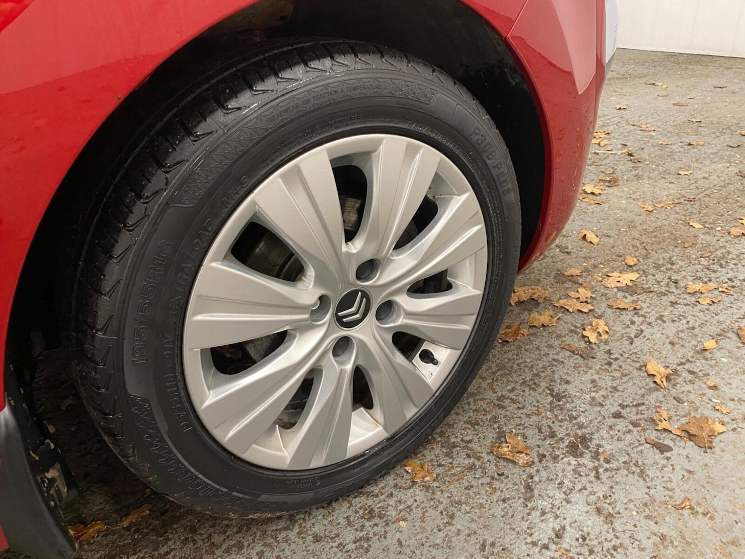 Used Citroen C3 Picasso 2015 for sale - 77934281: Photo 26