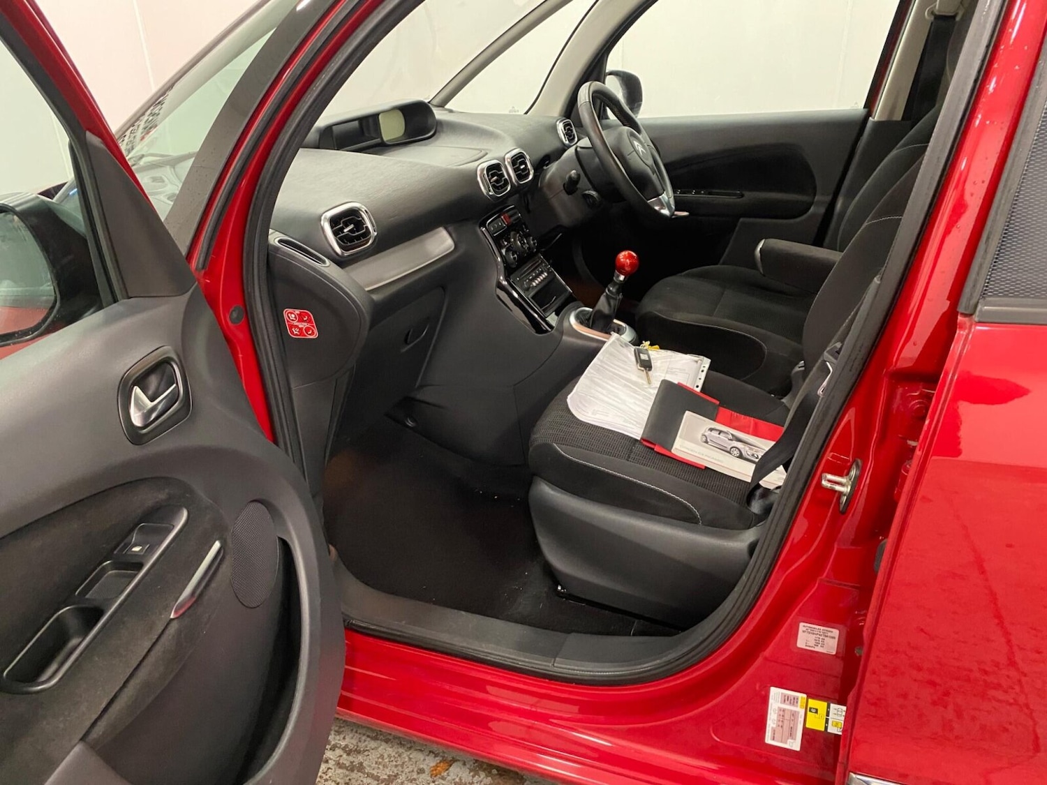 Used Citroen C3 Picasso 2015 for sale - 77934281: Photo 35