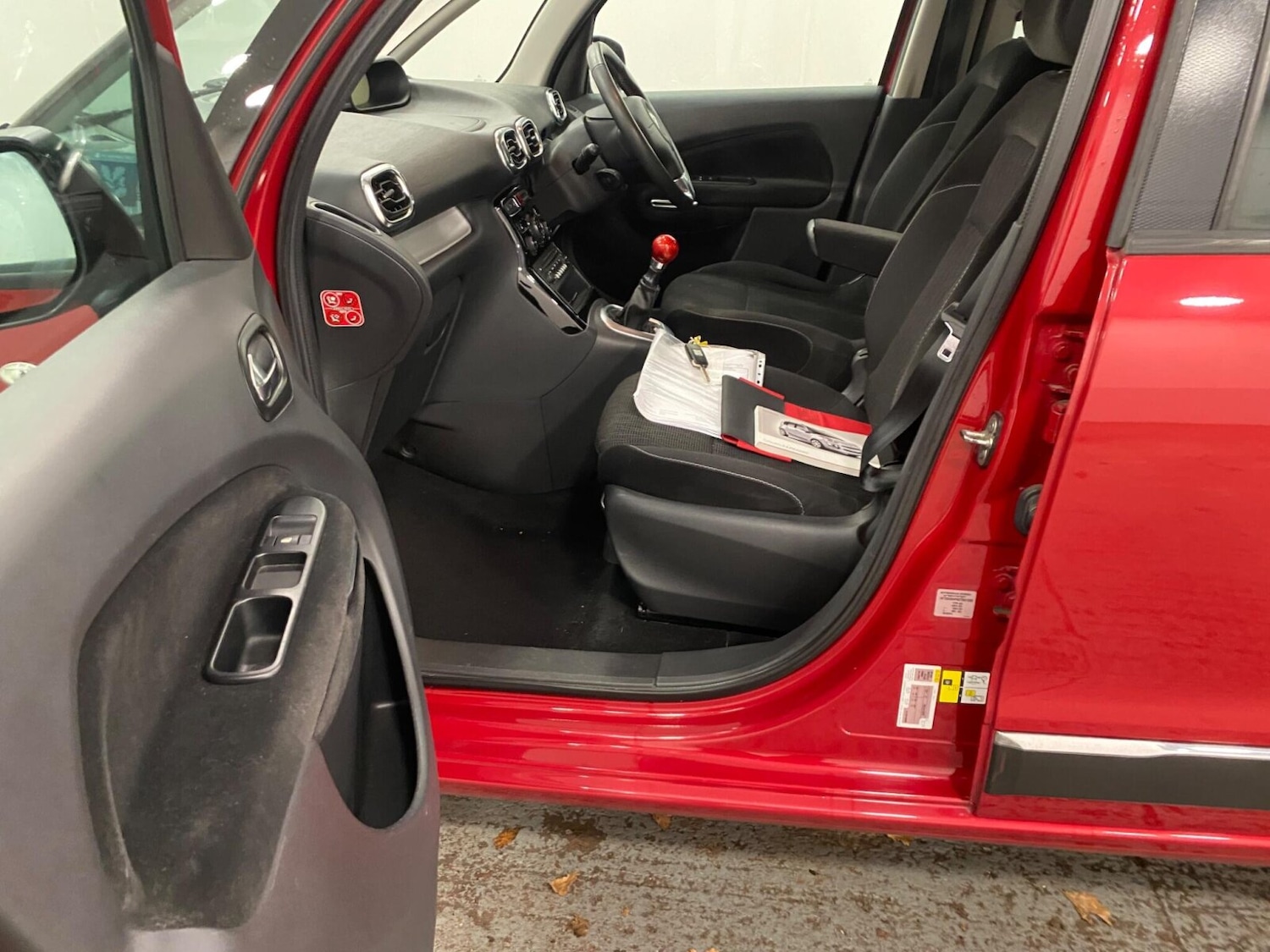 Used Citroen C3 Picasso 2015 for sale - 77934281: Photo 36