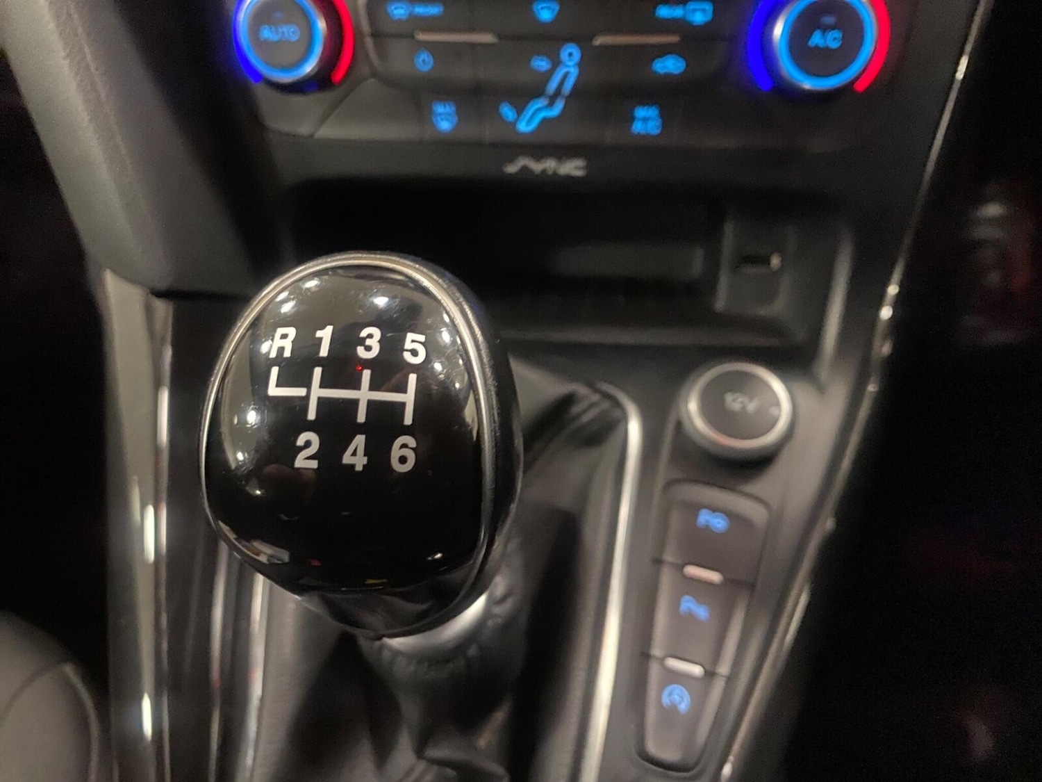 Used Ford Focus 2014 for sale - 77803815: Photo 15