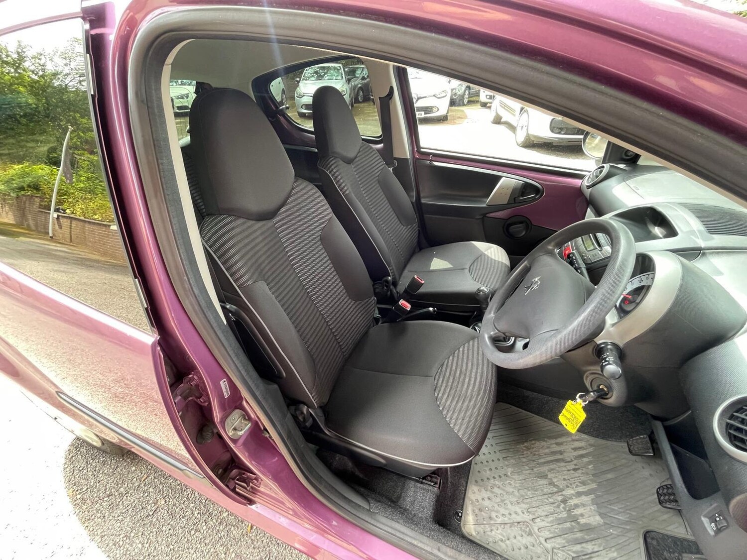 2013 Peugeot 107 1.0 12V Active Euro 5 5dr Hatchback Petrol Manual - Picture 14 of 24