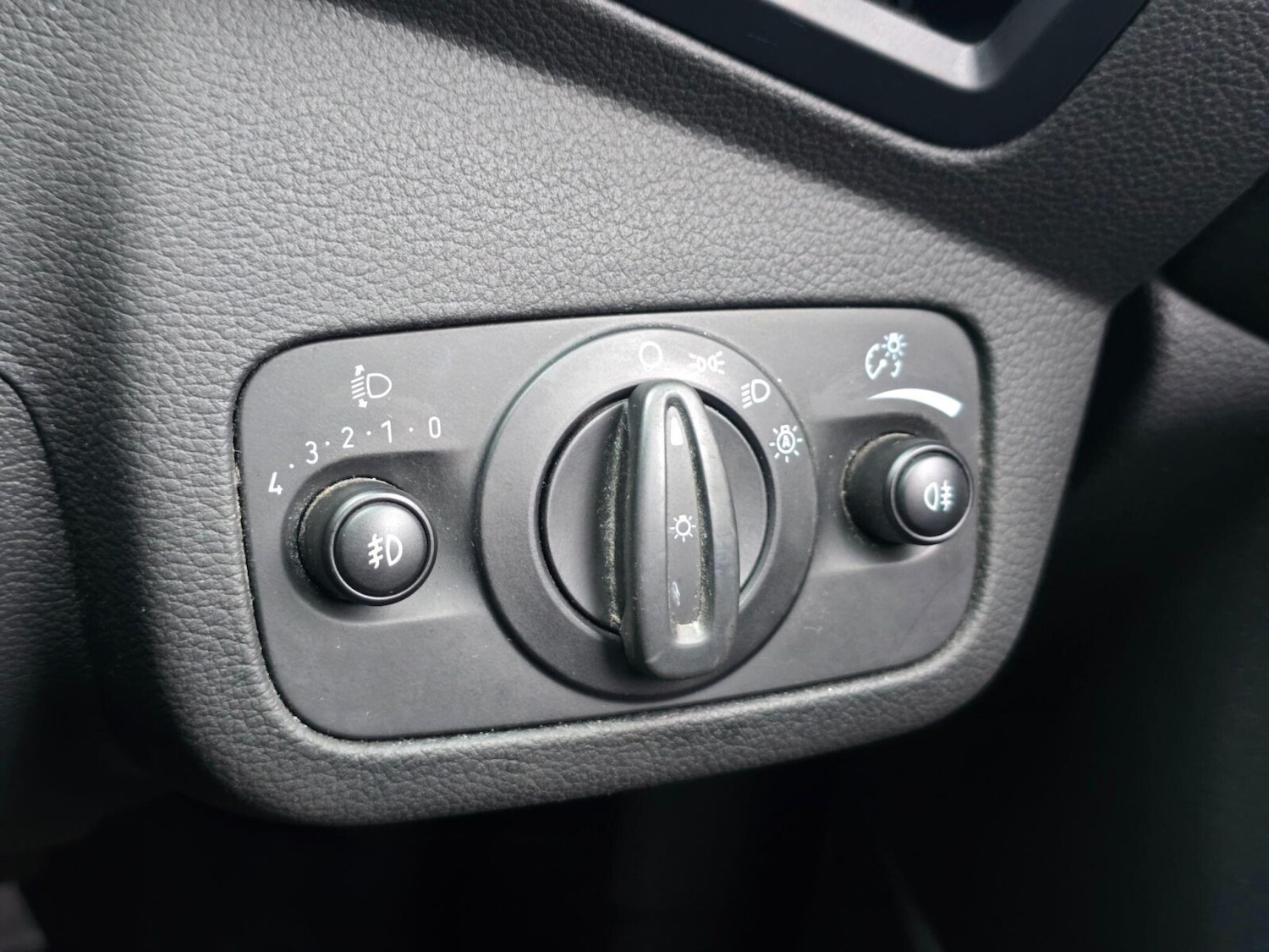 Used Ford Kuga 2016 for sale - 77326361: Photo 27