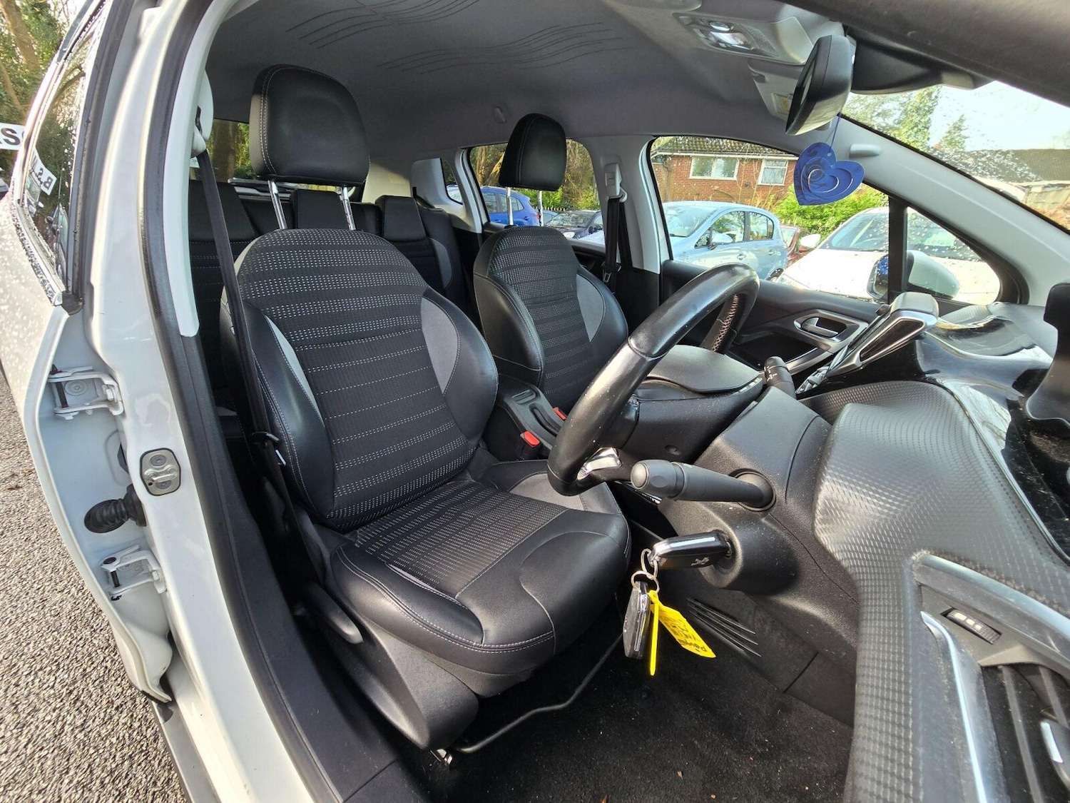 Used Peugeot 2008 2018 for sale - 77634651: Photo 17