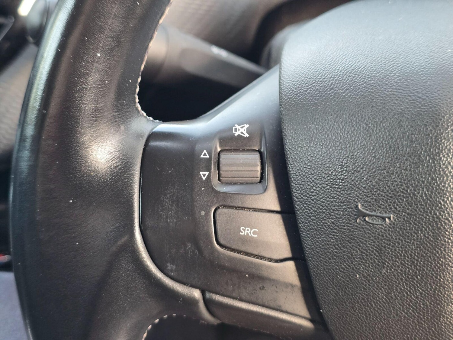 Used Peugeot 2008 2018 for sale - 77634651: Photo 26