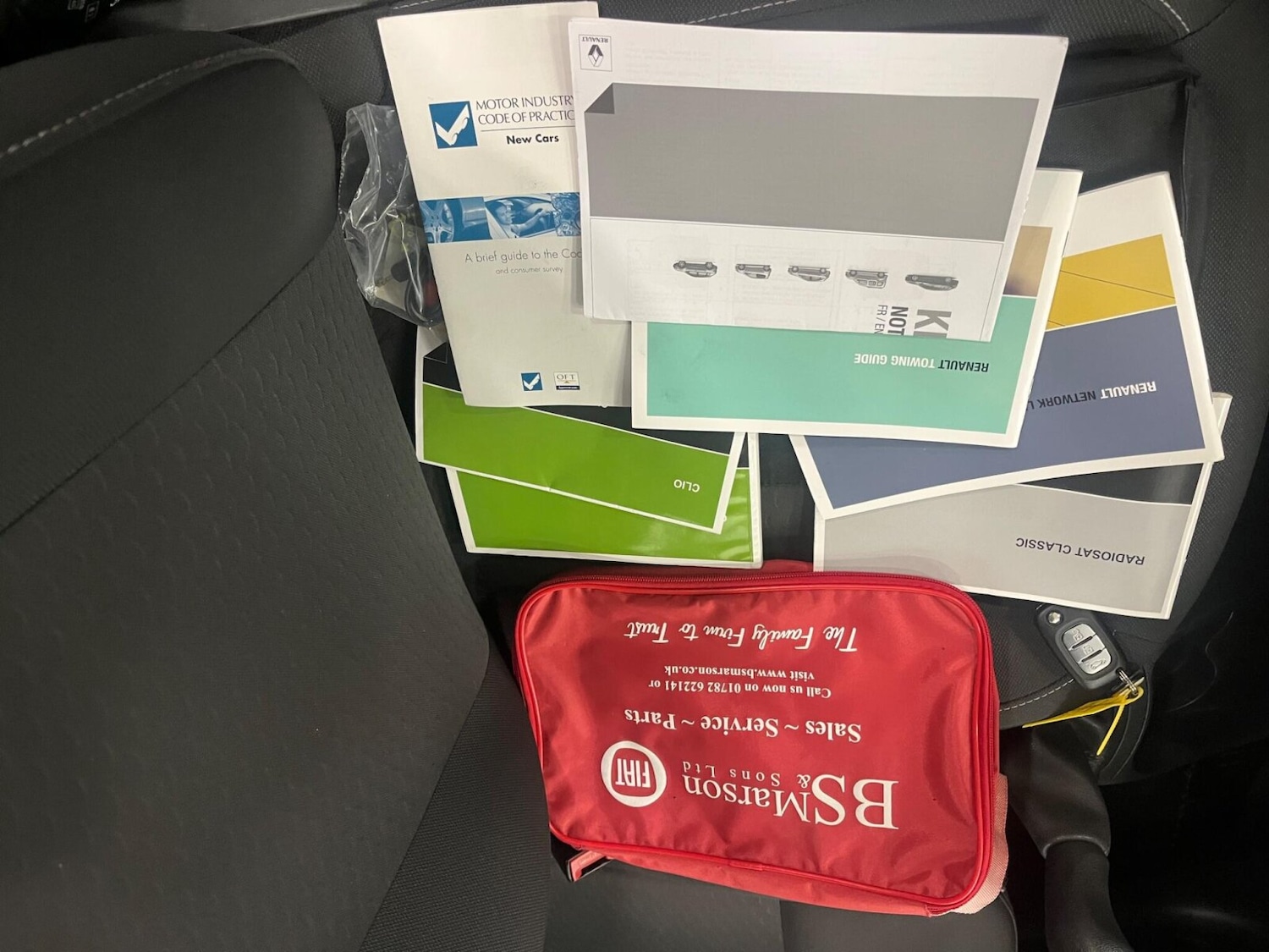 Used Renault Clio 2010 for sale - 76817906: Photo 29