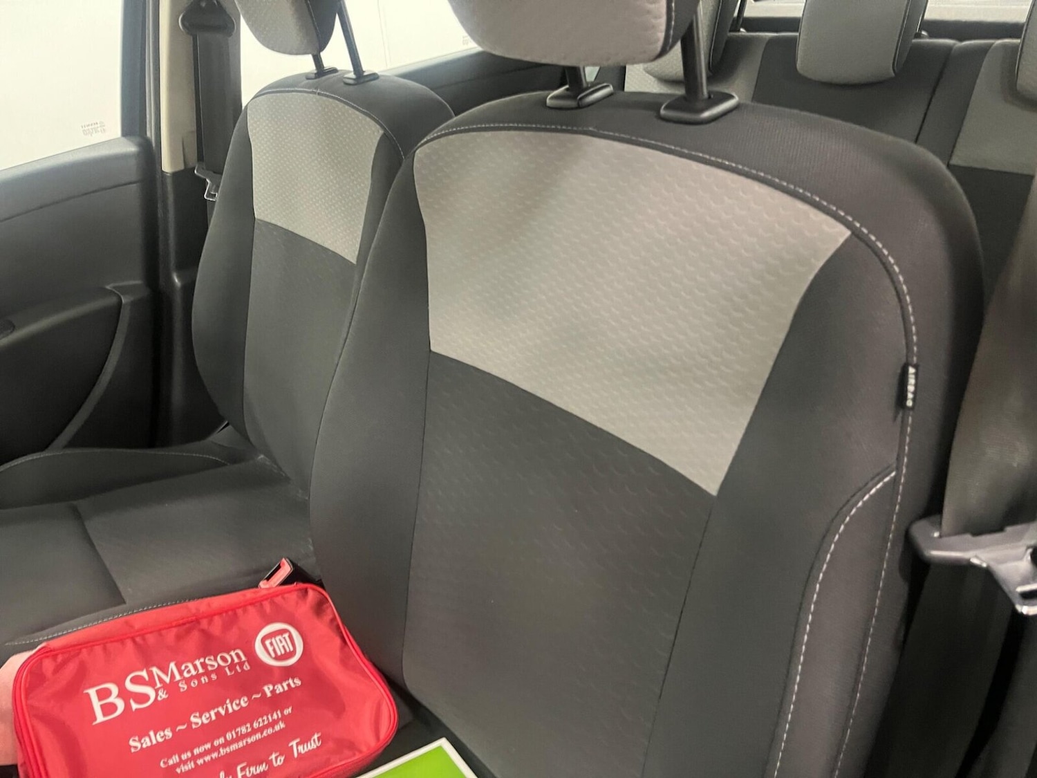 Used Renault Clio 2010 for sale - 76817906: Photo 34