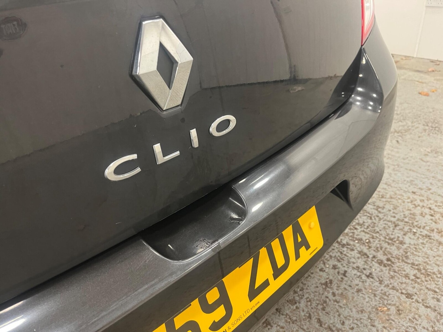 Used Renault Clio 2010 for sale - 76817906: Photo 37