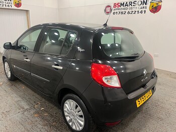 Used Renault Clio 2010 for sale - 76817906: Photo