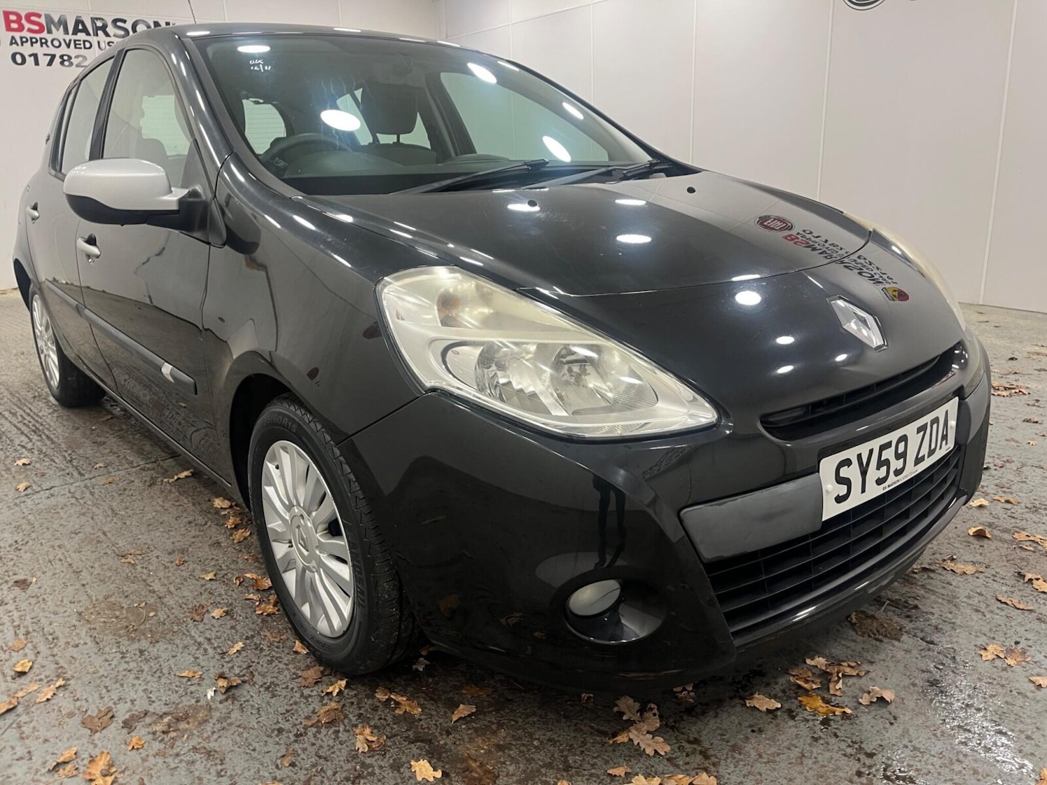 Used Renault Clio 2010 for sale - 76817906: Photo 5